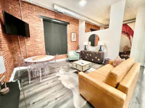 The Hive 103 Bees Knees Pet Friendly